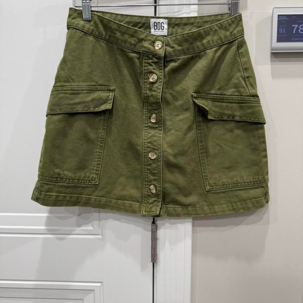 BDG Urban Outfitters Cargo Mini Skirt Olive Green Button Front Size‎ M
